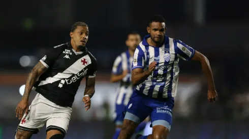 David deve ser reserva na partida desta noite (7).