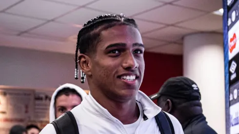 Souza durante partida do Peixe no Morumbis