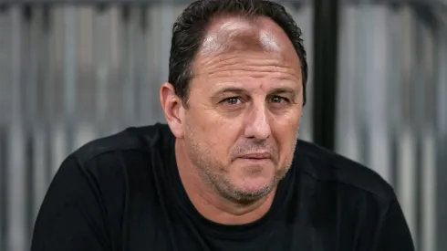 Treinador deu a sua opinião – Foto: Fernando Moreno/AGIF.