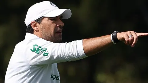 Abel Ferreira em treino na Academia de Futebol p