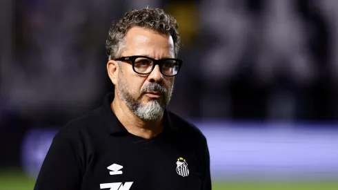 Cléber Xavier, técnico do Santos. Foto: Marcello Zambrana/AGIF