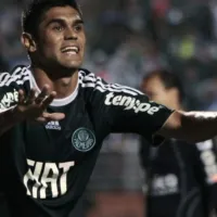 Luan, ex-Palmeiras, cobra pênalti de forma inacreditável e vídeo viraliza na web