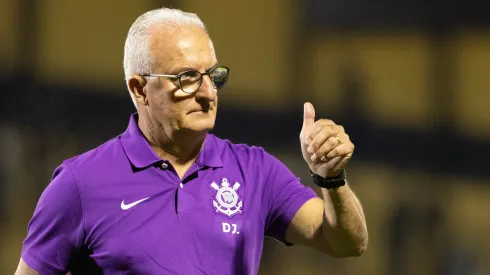 Dorival Júnior sabe da necessidade por novidades no Corinthians.