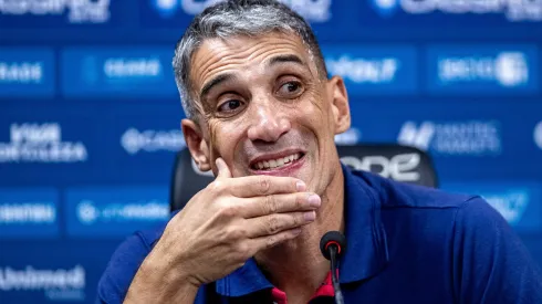 Treinador não deve ser contratado – Foto: Rafael Vieira/AGIF.