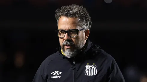 Cleber Xavier tecnico do Santos durante partida contra o Juventude. Foto: Marcello Zambrana/AGIF