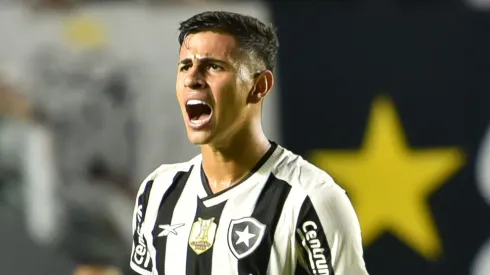 David Ricardo, jogador do Botafogo. Foto: Jota Erre/AGIF.