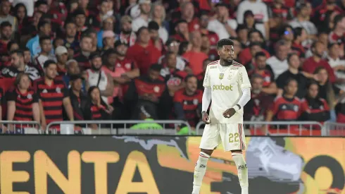 Flamengo atualiza condição de Emerson Royal e revela próximos passos. Foto: Thiago Ribeiro/AGIF