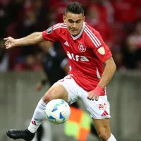 Roger Machado testa dupla de ataque com Borré e Valencia no Internacional do jogo contra o Flamengo