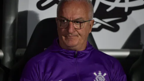 Dorival lembra trabalho no Flamengo e defende desempenho no Corinthians. Foto: Thiago Ribeiro/AGIF