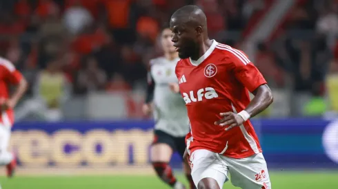 Enner Valencia jogador do Internacional durante partida contra o Flamengo – Foto: Maxi Franzoi/AGIF