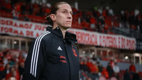 Filipe Luís vive boa fase no Flamengo – Foto: Maxi Franzoi/AGIF