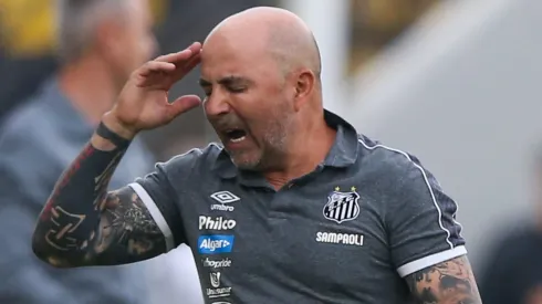 Jorge Sampaoli fez exigências ao Santos.