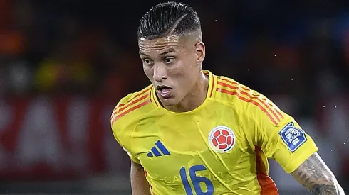 Meio-campista foi sondado – Foto: Gabriel Aponte/Getty Images.