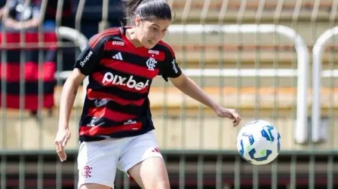 Flávia Mota, zagueira do Flamengo. Foto: Reprodução/Flamengo Feminino