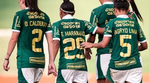 Jogadoras do Palmeiras. Foto: Reprodução/Instagram/@tainajose08