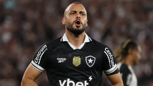 Arthur Cabral, atacante do Botafogo em partida pelo campeonato brasileiro