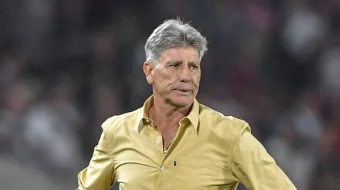 Renato Gaúcho toma decisão sobre Manoel na temporada