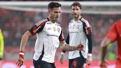Saúl aparece como alternativa de Filipe Luís no meio do Flamengo
