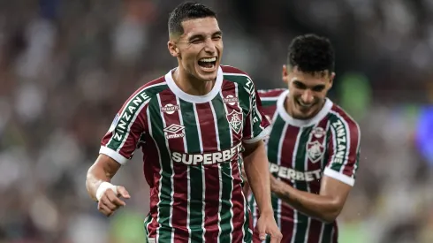 Serna jogador do Fluminense comemora seu gol durante partida contra o Once Caldas no estadio Maracana pelo campeonato Copa Sul-americana 2025. Foto: Thiago Ribeiro/AGIF