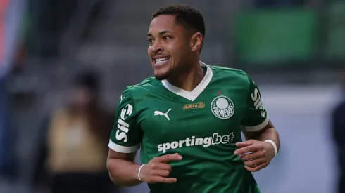 Vitor Roque jogador do Palmeiras durante partida contra o Ceara no estadio Arena Allianz Parque pelo campeonato Brasileiro A 2025. Foto: Ettore Chiereguini/AGIF