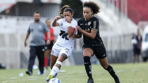 Santos e Botafogo em campo na temporada – Foto: Reinaldo Campos/ Santos F.C