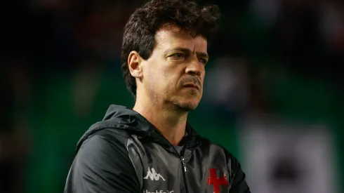 Fernando Diniz, técnico do Vasco, durante partida contra o Juventude no estadio Alfredo Jaconi pelo campeonato Brasileiro A 2025. Foto: Luiz Erbes/AGIF