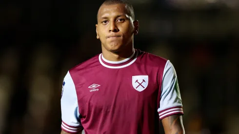 O zagueiro Luizão no West Ham (Photo by Ryan Hiscott/Getty Images)