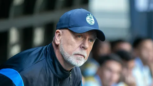 MG – BELO HORIZONTE – 17/08/2025 – BRASILEIRO A 2025, ATLETICO-MG X GREMIO – Mano Menezes tecnico do Gremio durante partida contra o Atletico-MG no estadio Arena MRV pelo campeonato Brasileiro A 2025.