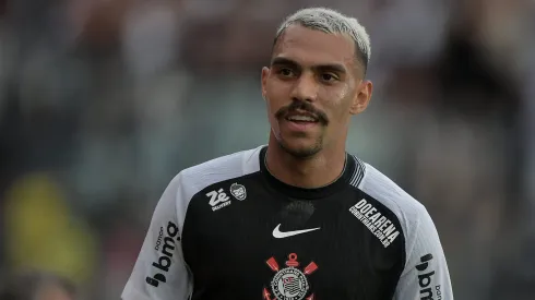 Matheuzinho, jogador do Corinthians. Foto: Thiago Ribeiro/AGIF.