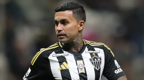 Dudu foi escalado de surpresa no time por Cuca para clássico contra Cruzeiro