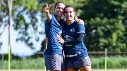 Millene e Darlene na Ferroviária. Foto: Reprodução/Ferroviária