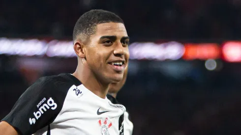 Gui Negão é um dos pendurados do Timão para o Dérbi do final de semana