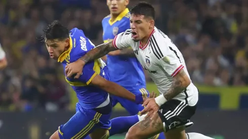 Alvo do Vasco, Alan Saldivia em ação pelo Colo-Colo (Foto: Marcos Brindicci/Getty Images)