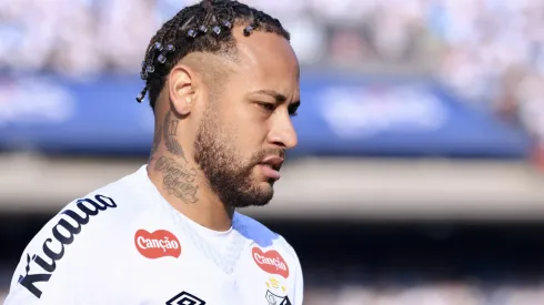 Neymar irá reforçar o Santos após cumprir suspensão automática – Foto: Marcello Zambrana/AGIF