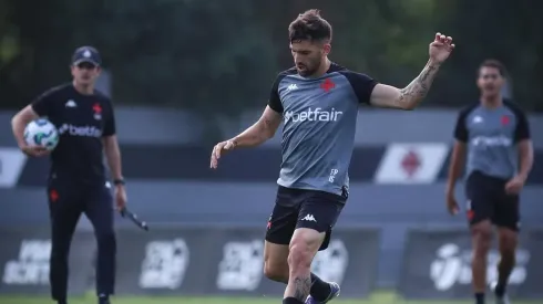 O Vasco finalizou os preparativos para enfrentar o Sport neste domingo e a torcida já cobra atitude do time em campo