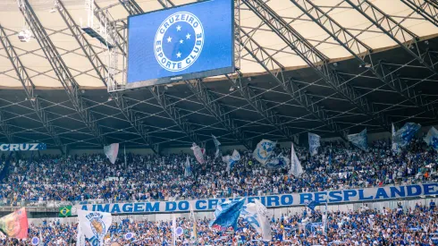 Torcida do Cruzeiro lotou o Mineirão contra o Ceará, pelo Campeonato Brasileiro – Foto: Alessandra Torres/AGIF