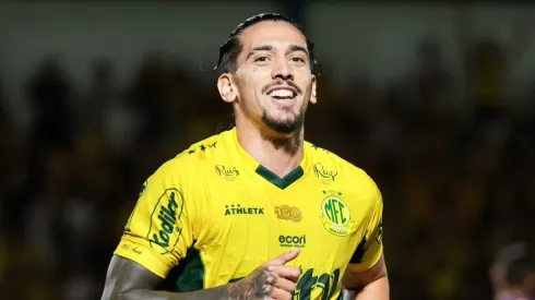 Chico da Costa durante partida do Mirassol na Série A