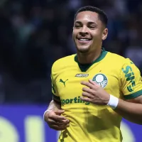 Vitor Roque tem 146% mais gols por jogo no Athletico do que no Palmeiras