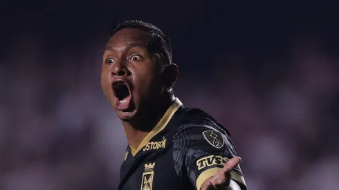 SP – SAO PAULO – 19/08/2025 – COPA LIBERTADORES 2025, SAO PAULO X ATLETICO NACIONAL – Alfredo Morelos jogador do Atletico Nacional reclama com a arbitragem durante partida contra o Sao Paulo no estAdio Morumbi pelo campeonato Copa Libertadores 2025.