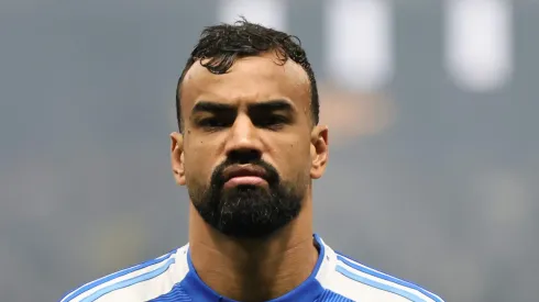 MG – BELO HORIZONTE – 27/08/2025 – COPA DO BRASIL 2025, ATLETICO-MG X CRUZEIRO – Fabricio Bruno jogador do Cruzeiro durante partida contra o Atletico-MG no estadio Arena MRV pelo campeonato Copa Do Brasil 2025.