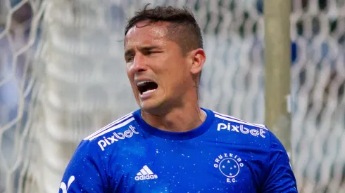 Edu, atacante ex-Cruzeiro, fechou com novo Clube