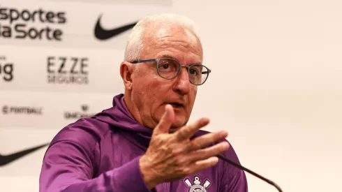 Dorival no Corinthians. Foto: Maxi Franzoi/AGIF