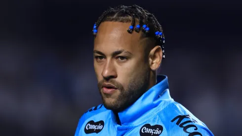 Santos enfrenta Atlético-MG com missão de quebrar jejum de quase quatro anos em gramados sintéticos. Foto: Marcello Zambrana/AGIF