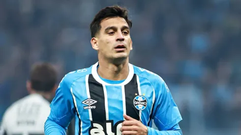 Cristaldo em ação durante partida na Arena do Imortal