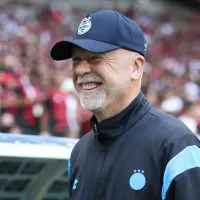 Mano Menezes terá até quatro novidades no time para enfrentar o Inter no GreNal 448