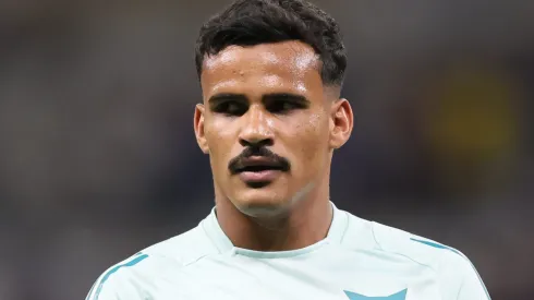 MG – BELO HORIZONTE – 23/08/2025 – BRASILEIRO A 2025, CRUZEIRO X INTERNACIONAL – Kaiki Bruno jogador do Cruzeiro durante aquecimento antes da partida contra o Internacional no estadio Mineirao pelo campeonato Brasileiro A 2025.