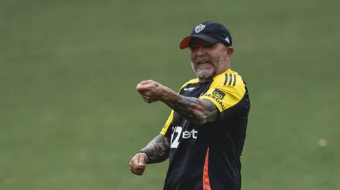 Treinador terá novidade para jogo desta quarta-feira contra Bolívar (Foto: Pedro Souza / Atlético)