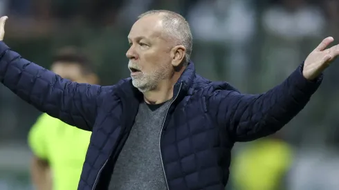 Mano Menezes, técnico do Grêmio em partida pelo campeonato brasileiro