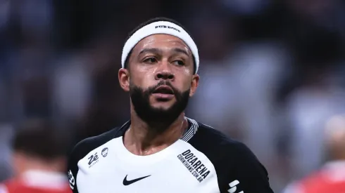 Por Gabigol, Corinthians pode vender Memphis Depay.