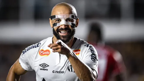 Thaciano ainda não se firmou – Foto: Abner Dourado/AGIF.